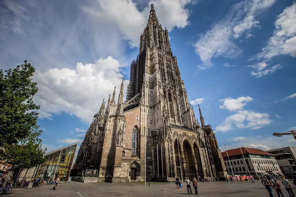 Top 10 Biggest Churches In The World