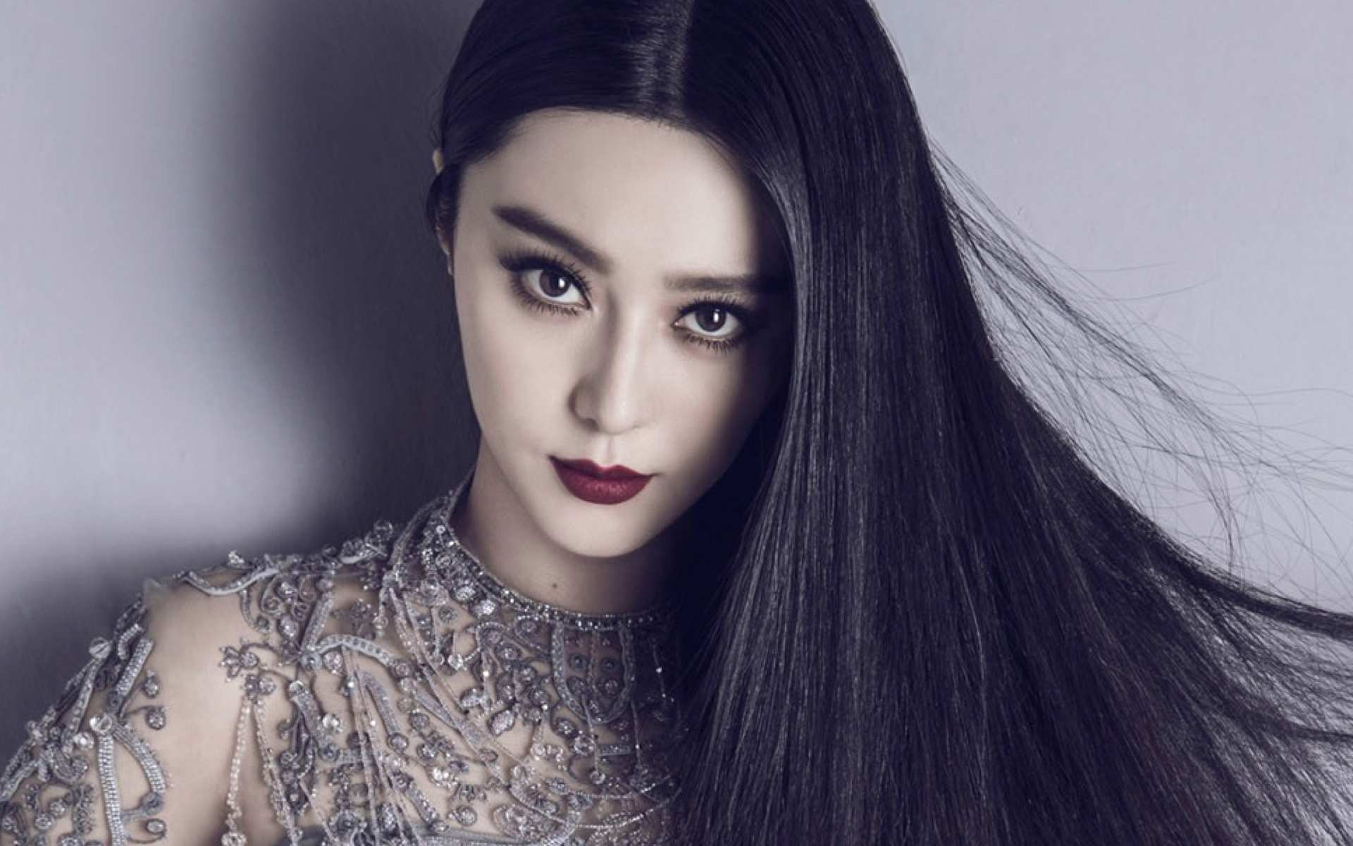 Hong-Kong Celeb Beautiful Actress Karena Lam | AsianCelebrity