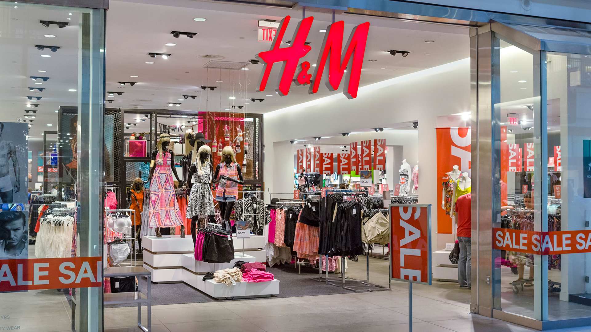 Top 15 Most Popular Teen Clothing Stores In The World This Year World   HM 