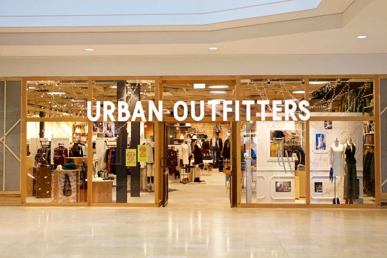 Top 15 Most Popular Teen Clothing Stores In The World 